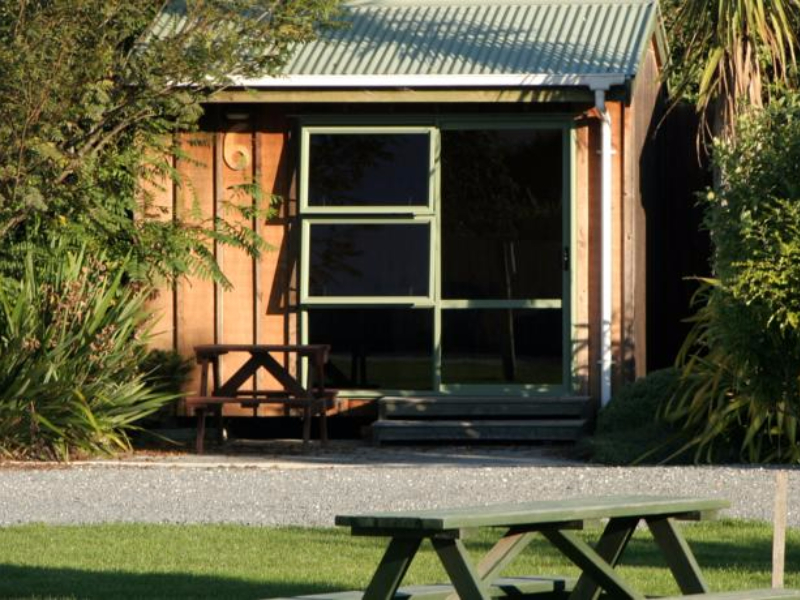 Alpine Pacific Motels & Holiday Park