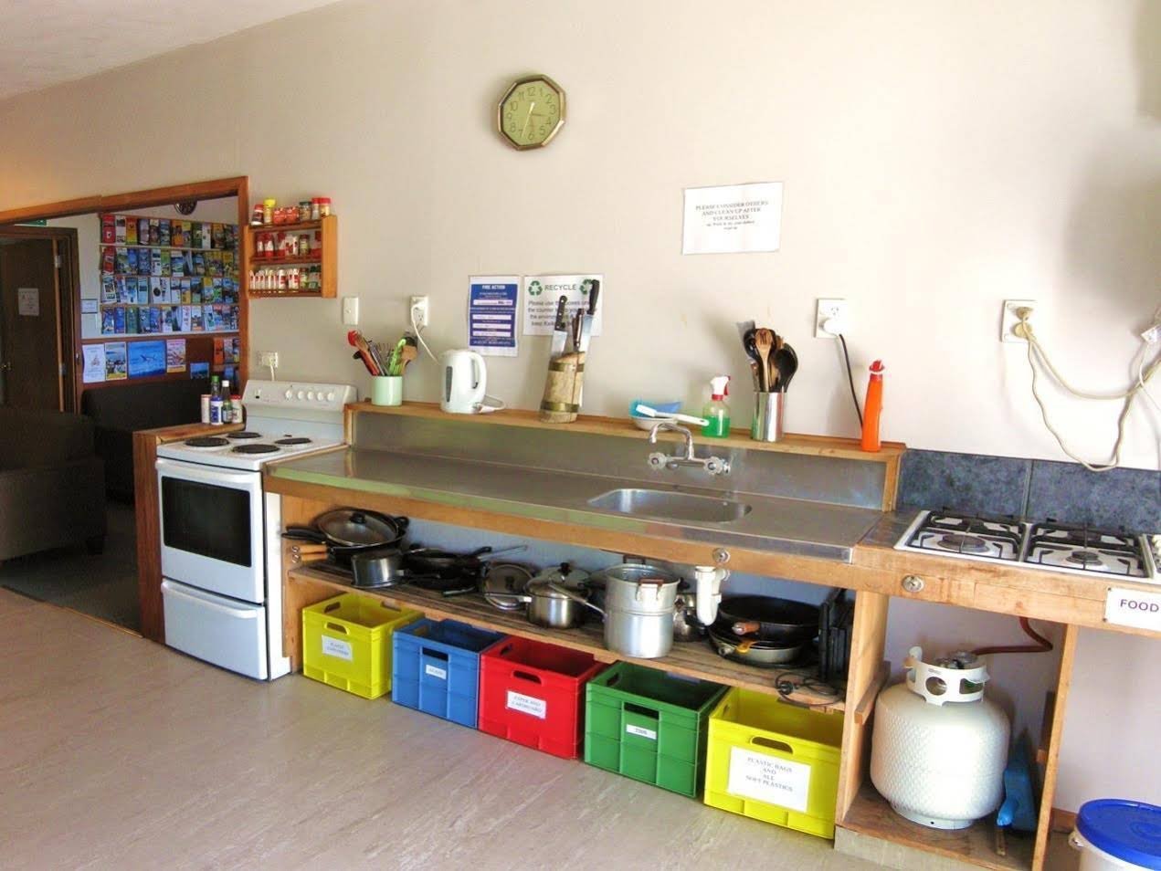 Dolphin Lodge Backpackers