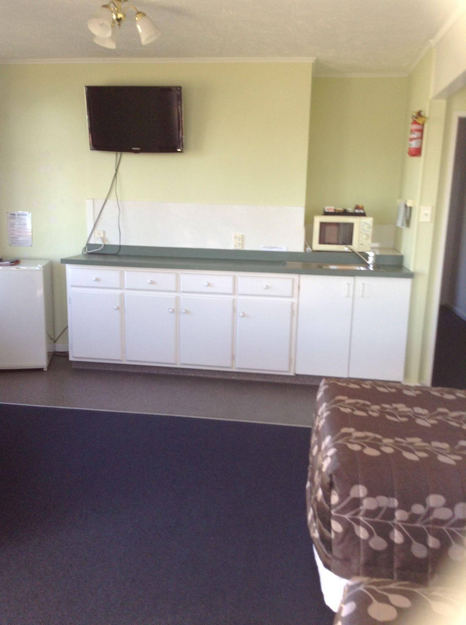 Seaview Motel