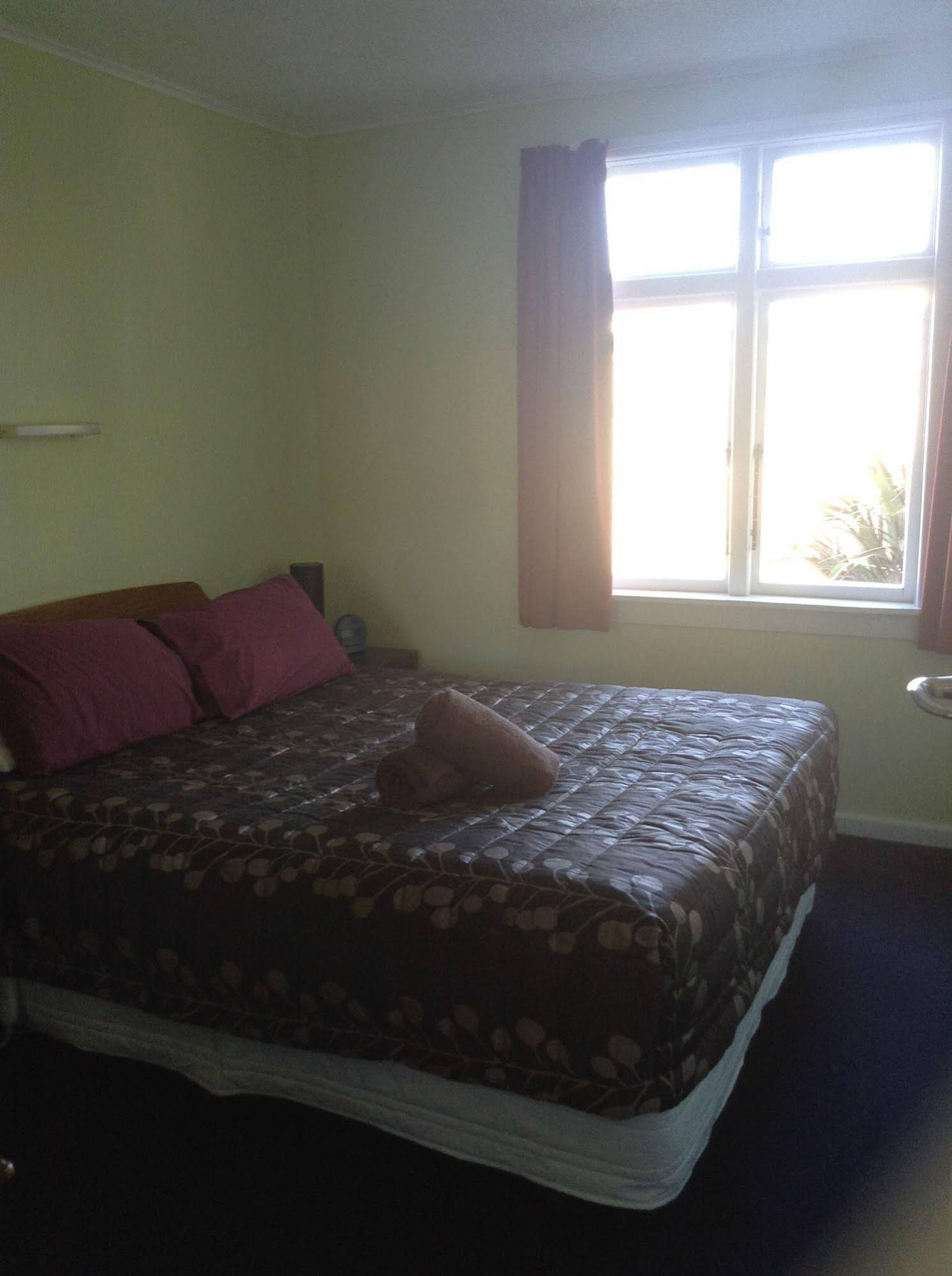 Seaview Motel