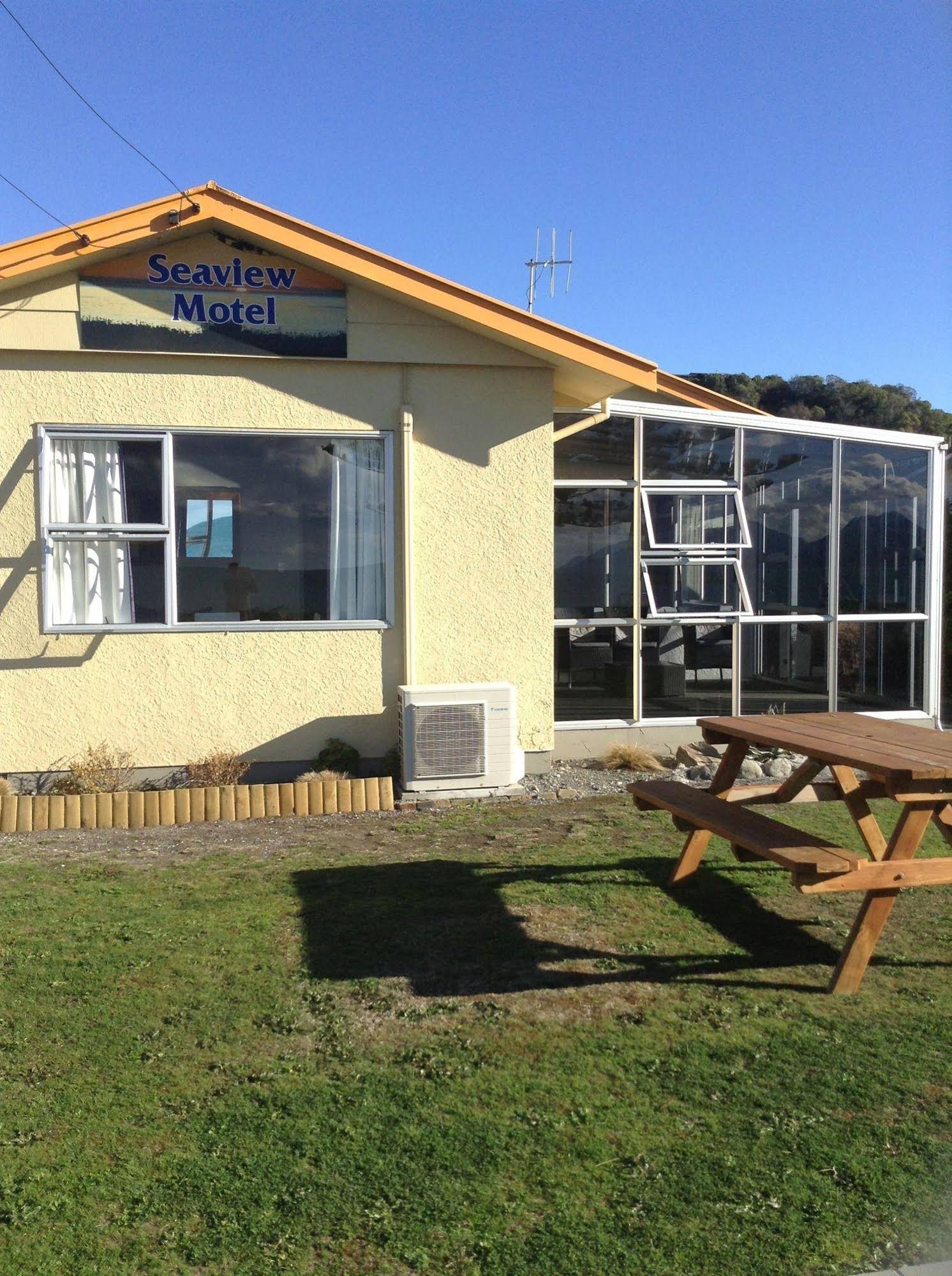 Seaview Motel