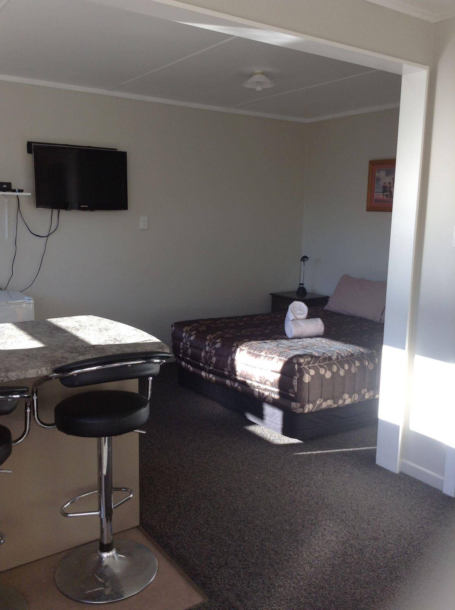 Seaview Motel