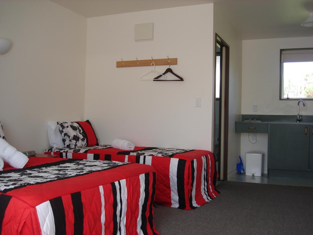 Willowbank Motel