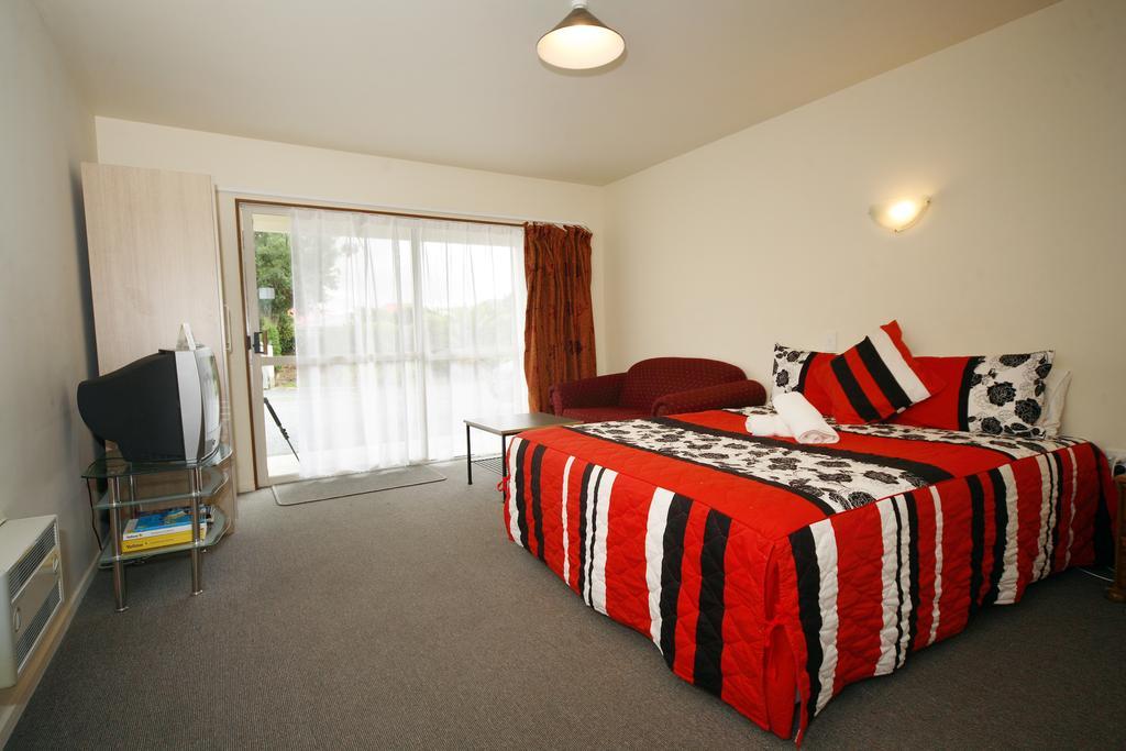 Willowbank Motel