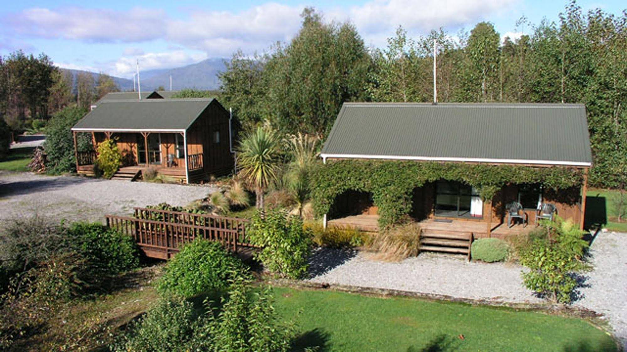 Lake Brunner Country Motel