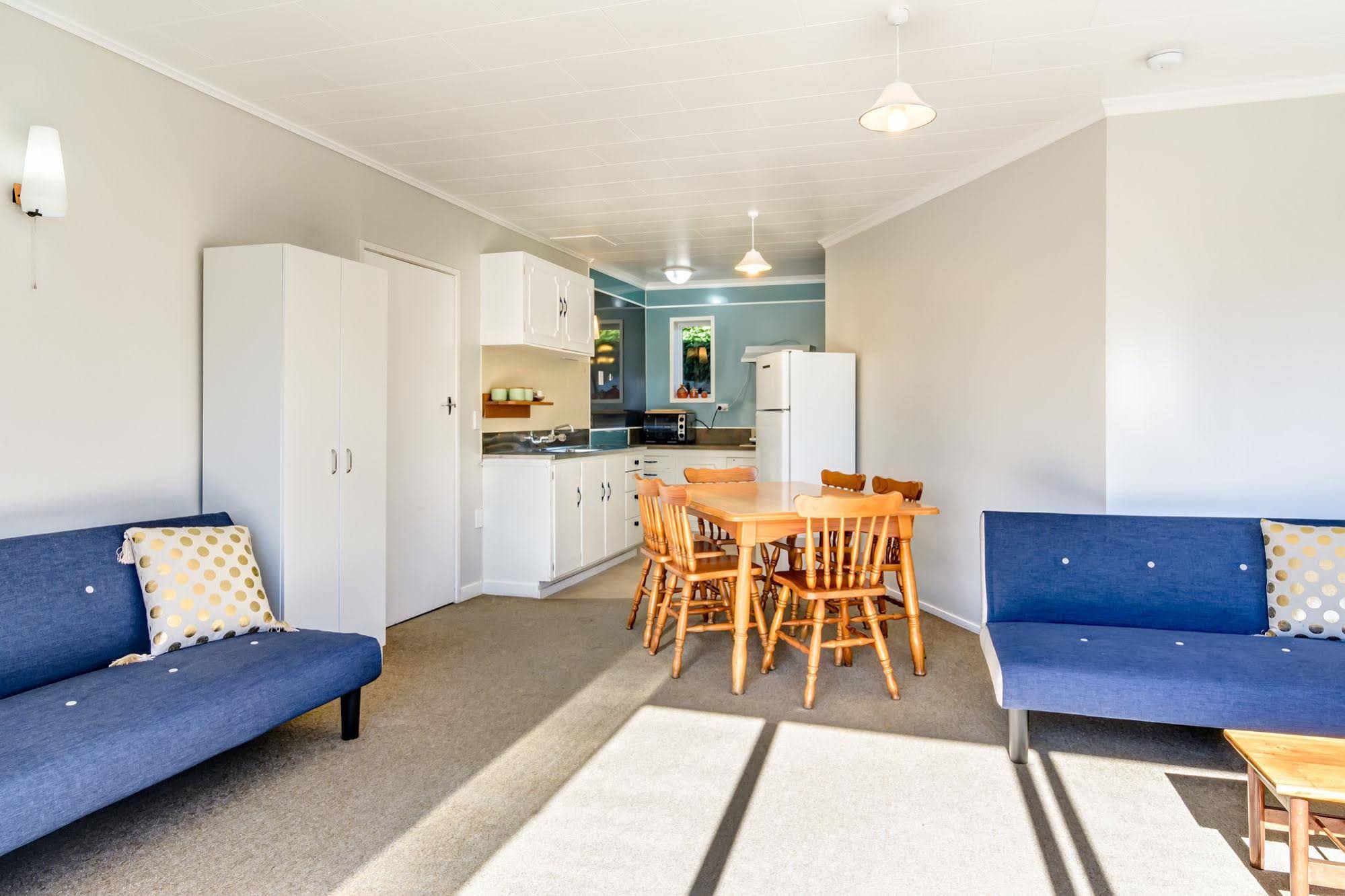 Abbey Court Motel