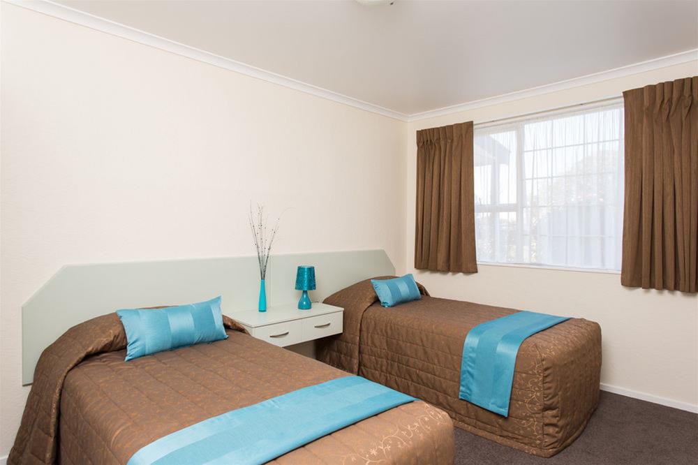 Equestrian Lodge Motel