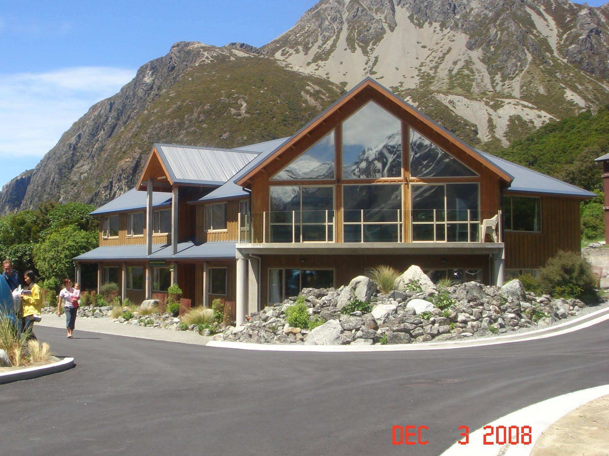 Aoraki Mount Cook Alpine Lodge