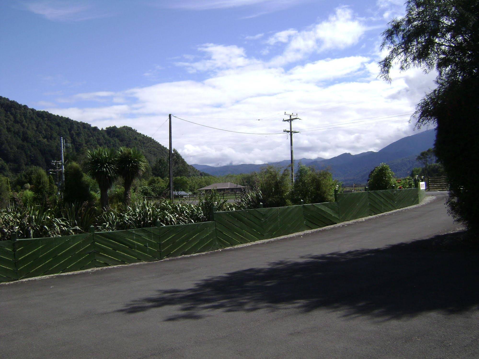 Mataki Motel
