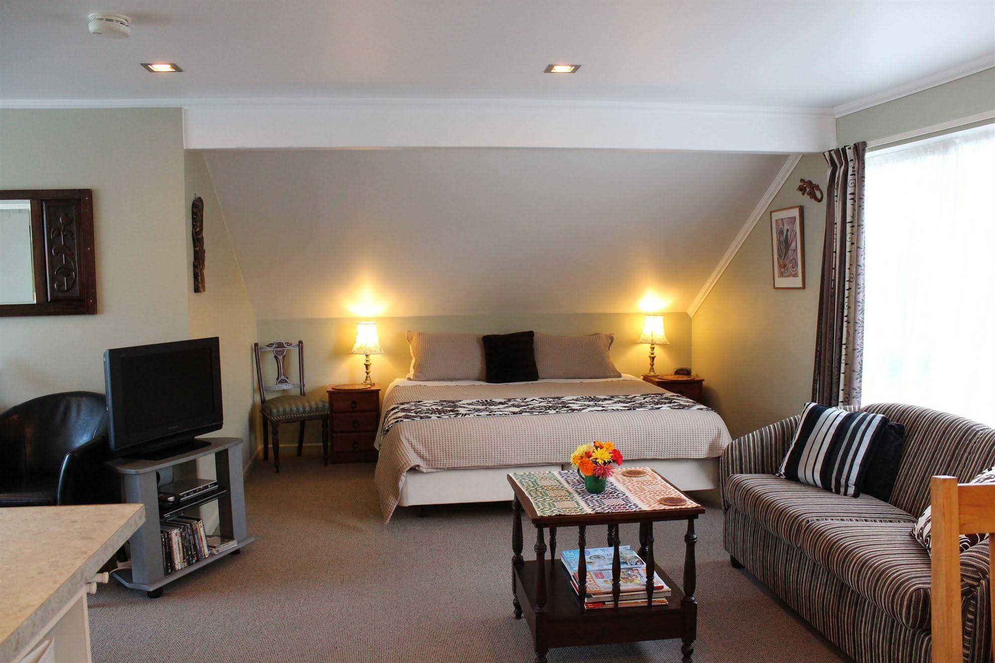 Annick House Bed & Breakfast
