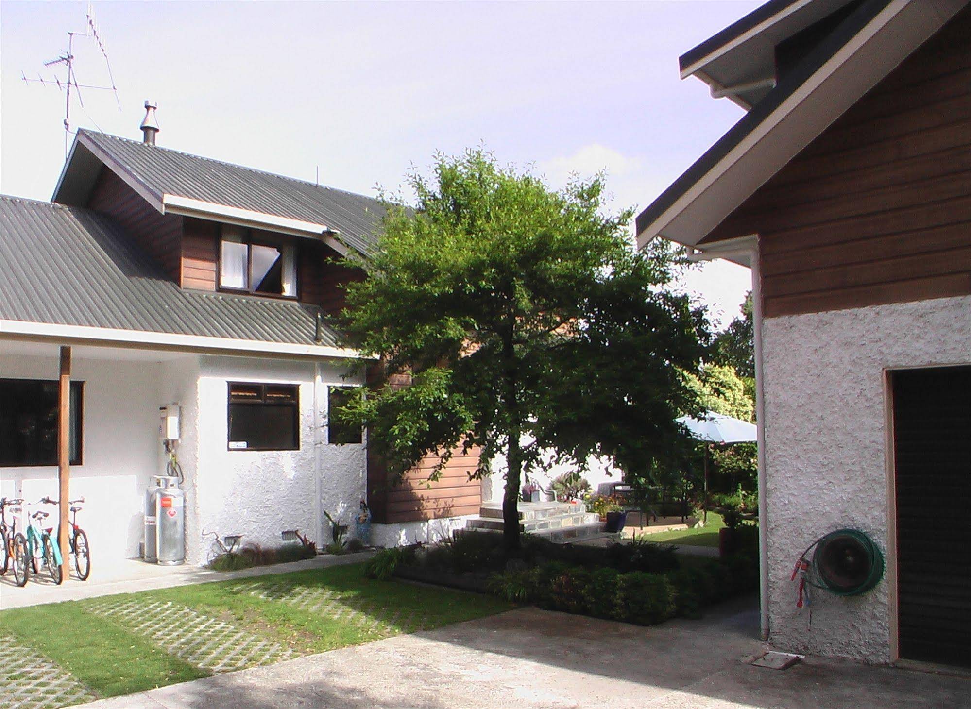 Annick House Bed & Breakfast
