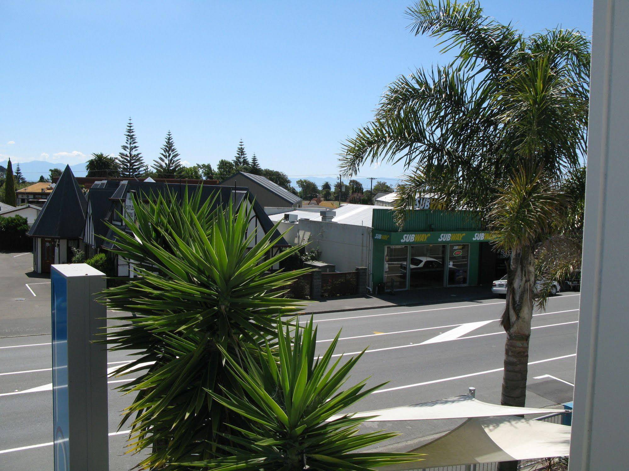 Beaches Nelson