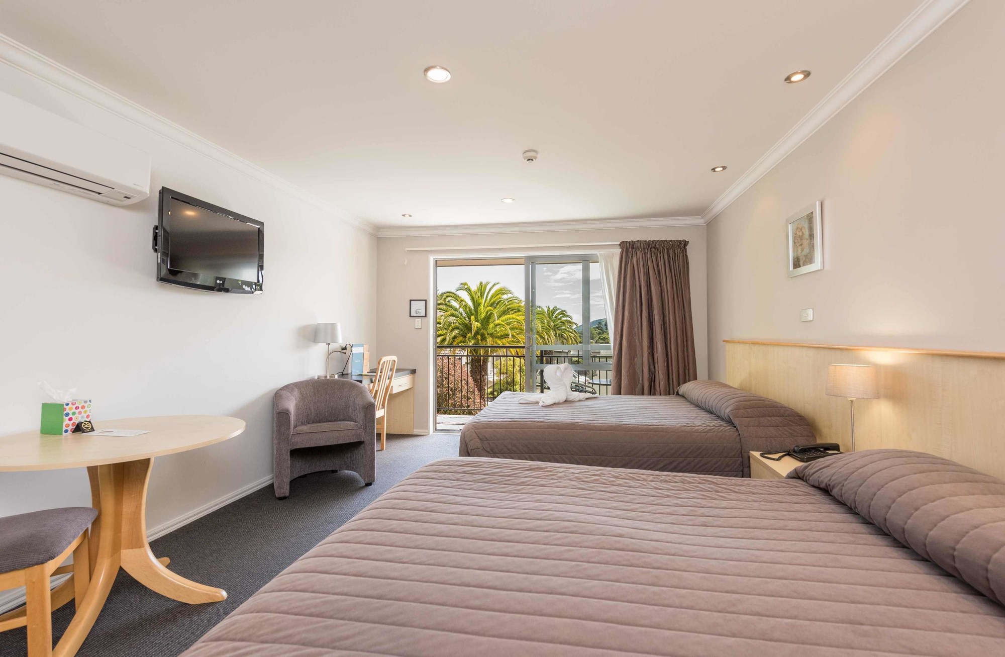 The Hotel Nelson