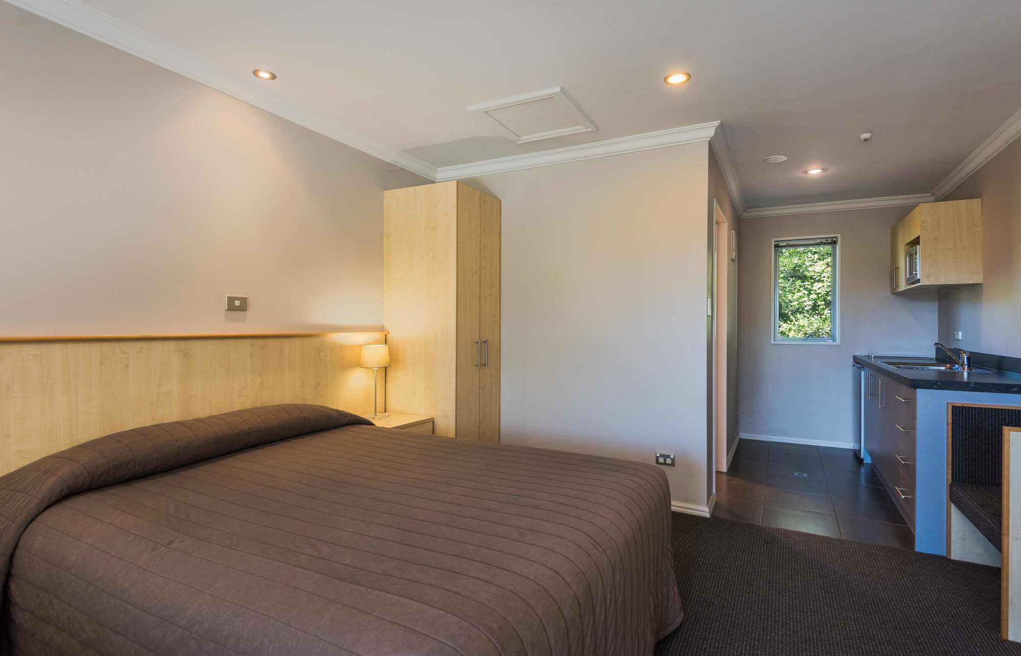 The Hotel Nelson