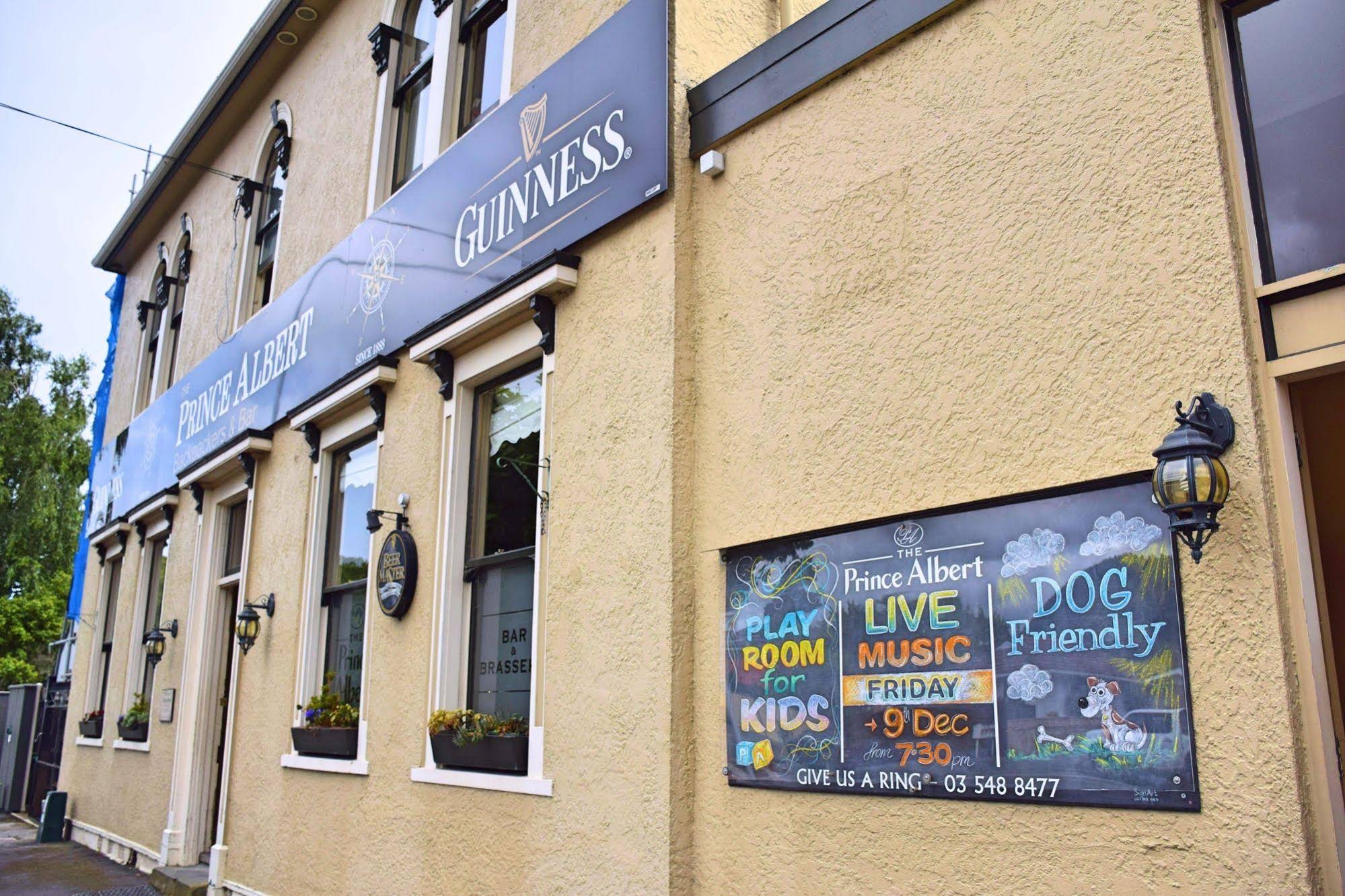 The Prince Albert Backpackers and Bar