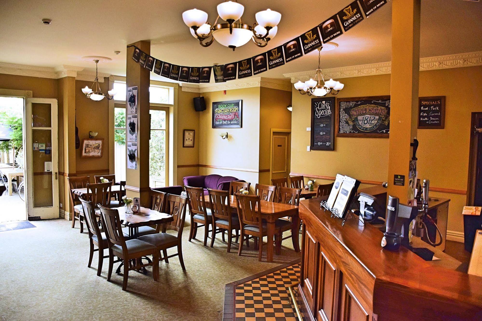 The Prince Albert Backpackers and Bar