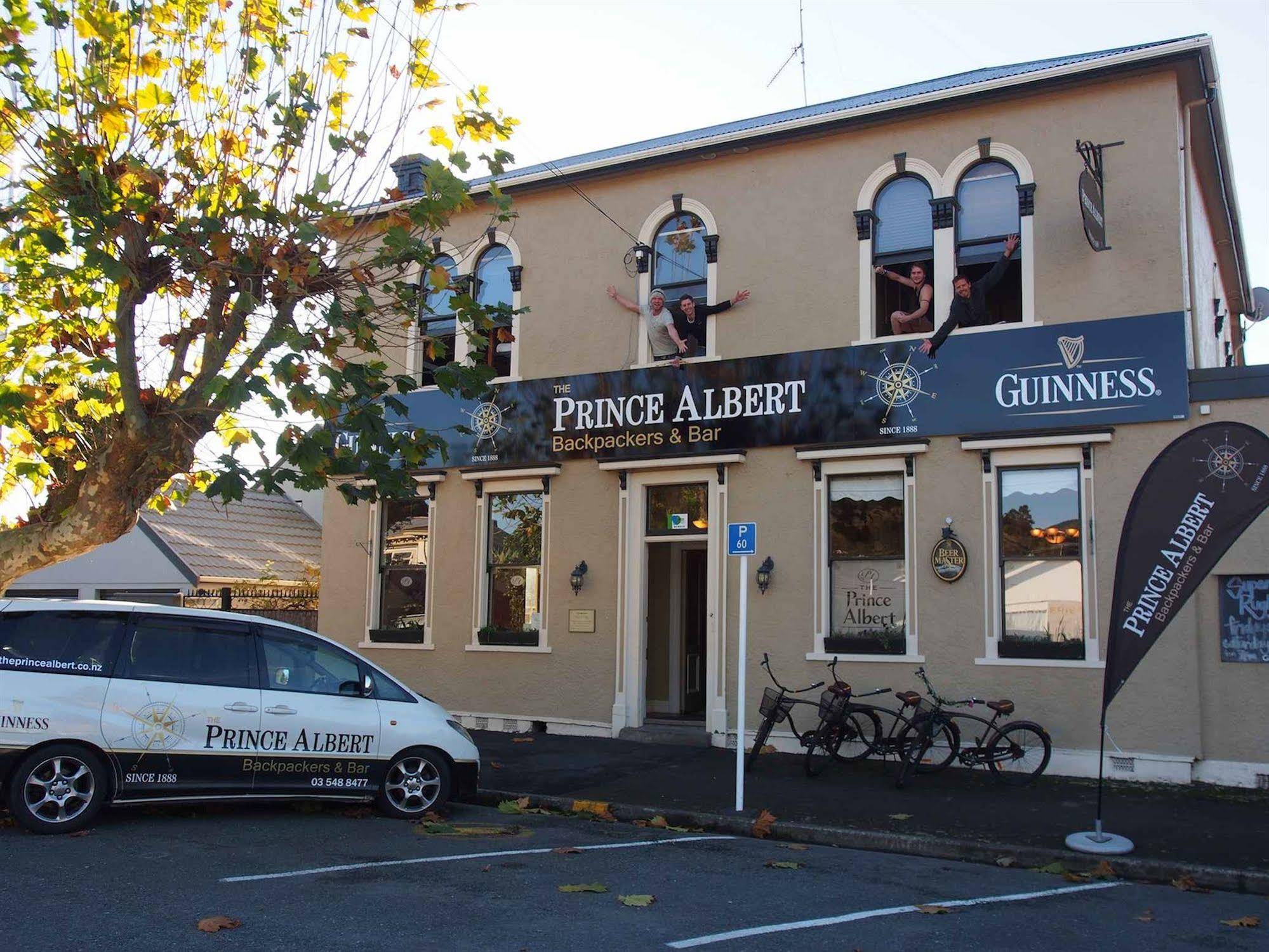 The Prince Albert Backpackers and Bar