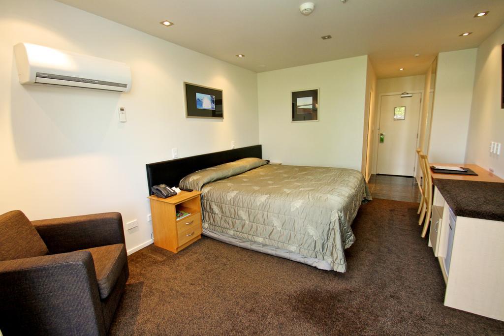 Tides Hotel