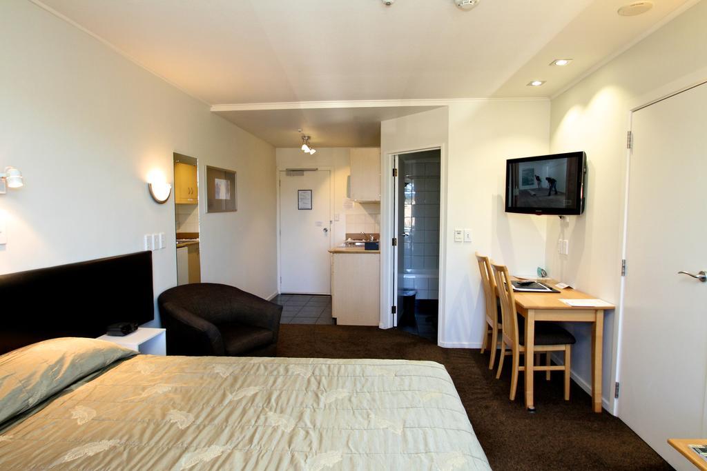 Tides Hotel
