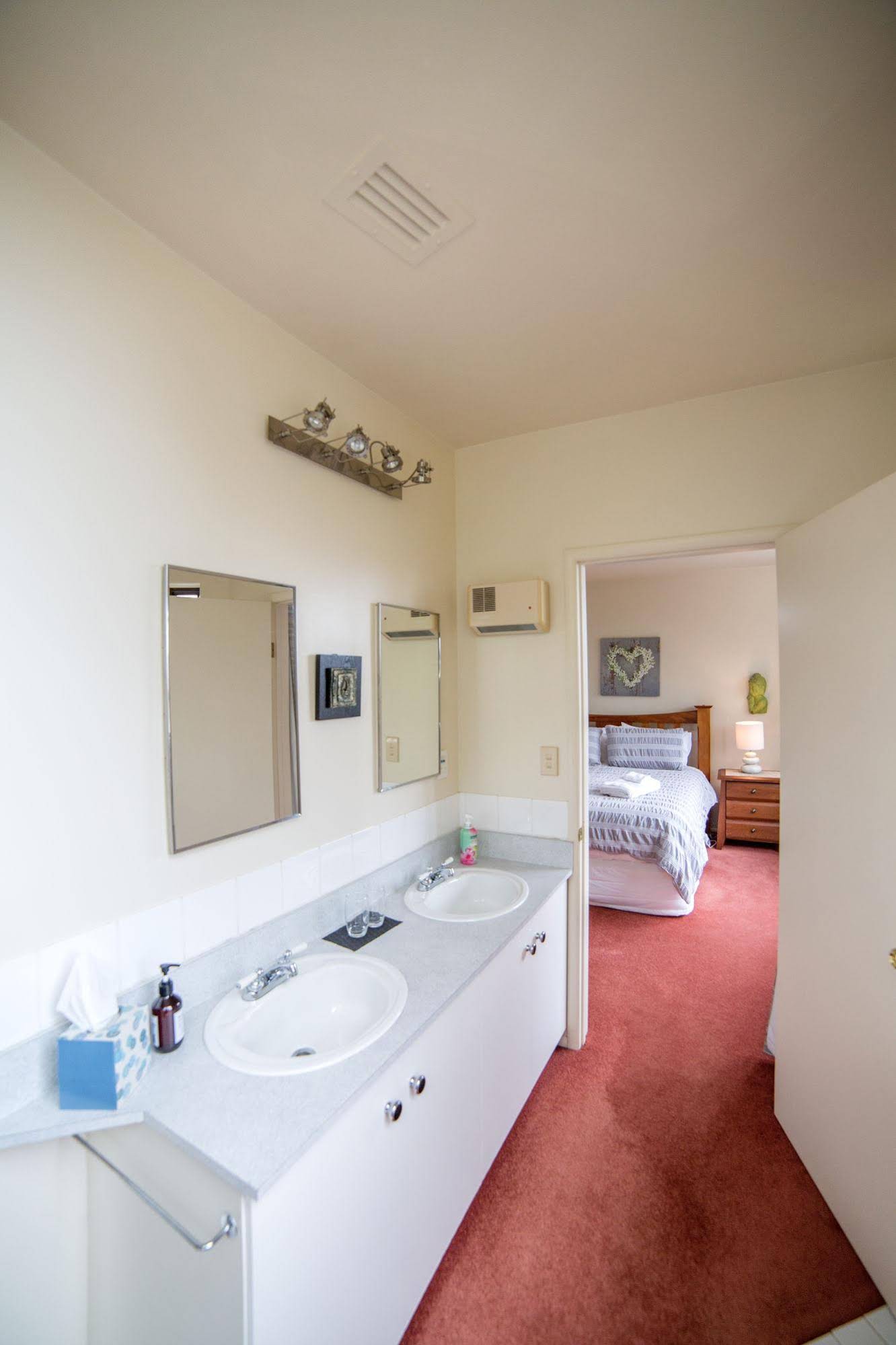 Oamaru House Bed and Breakfast