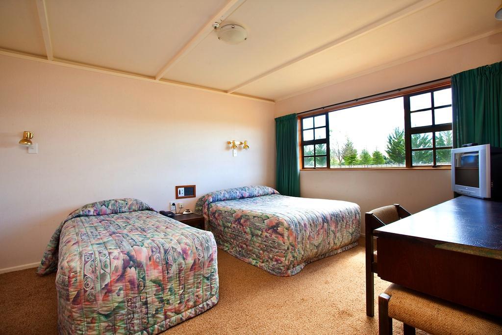 Countrytime Hotel