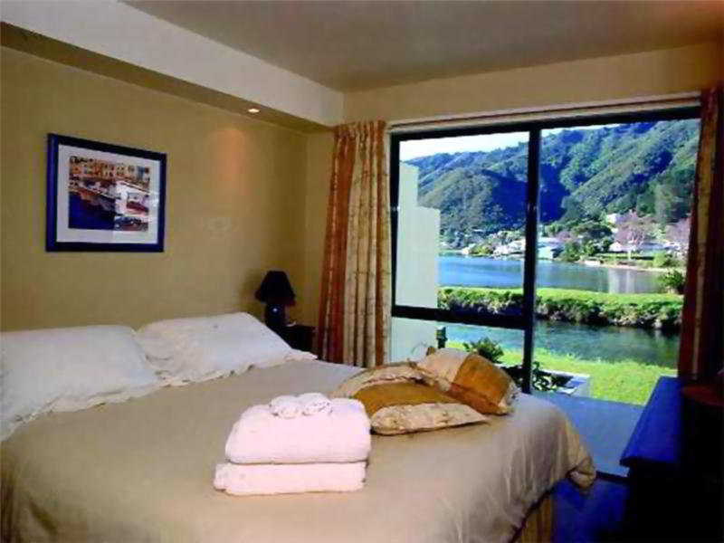 Apartments on the Waterfront