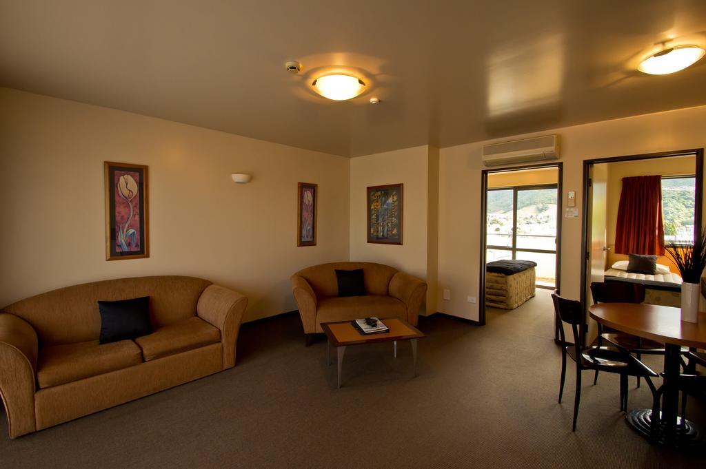 Broadway Motel