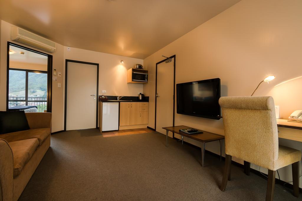 Broadway Motel