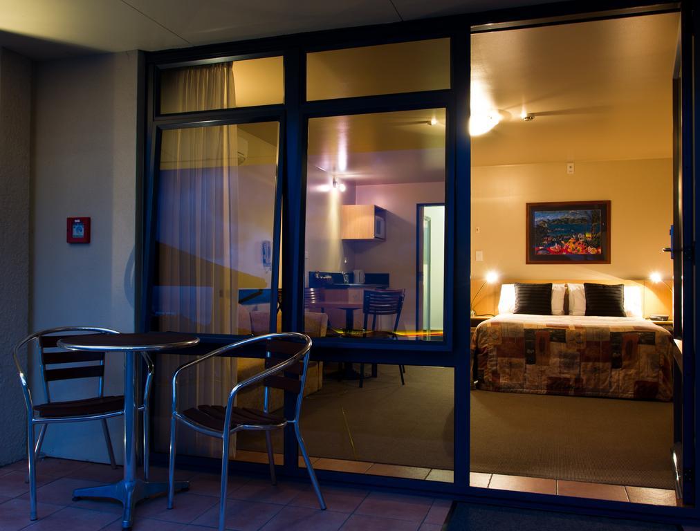 Broadway Motel