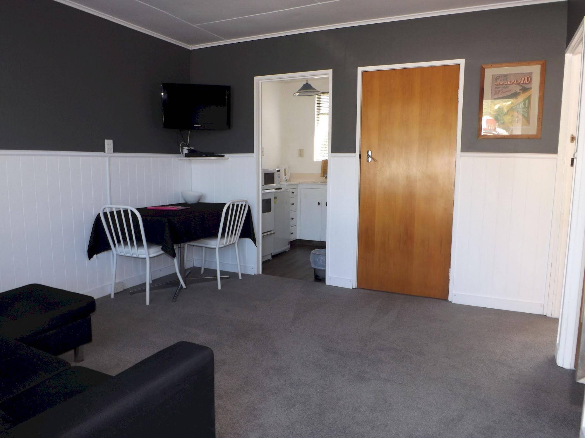 High Street Living Motel