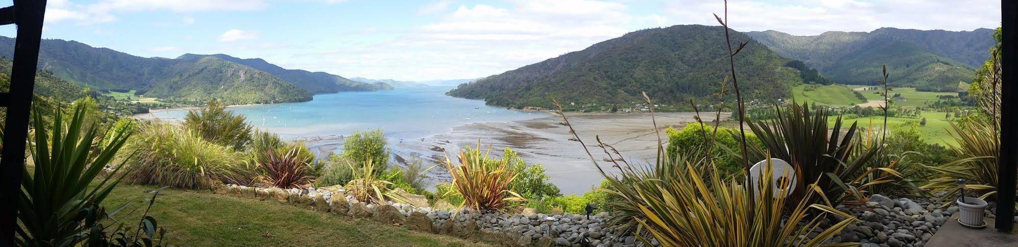 Okiwa Bay Lodge
