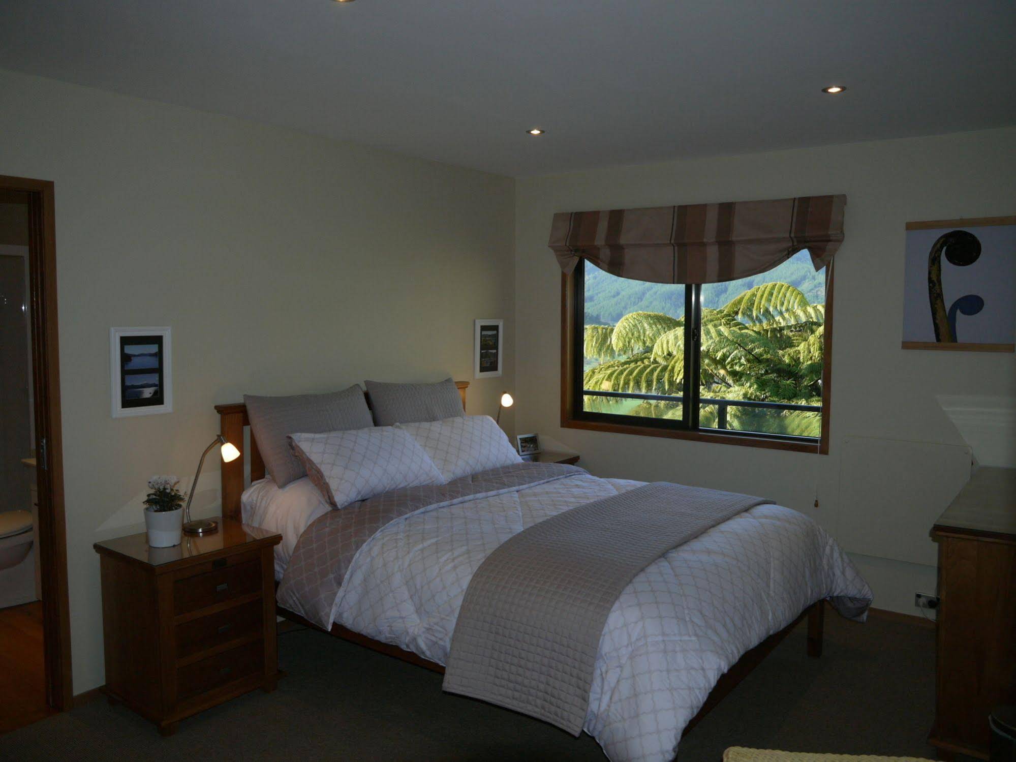 Okiwa Bay Lodge