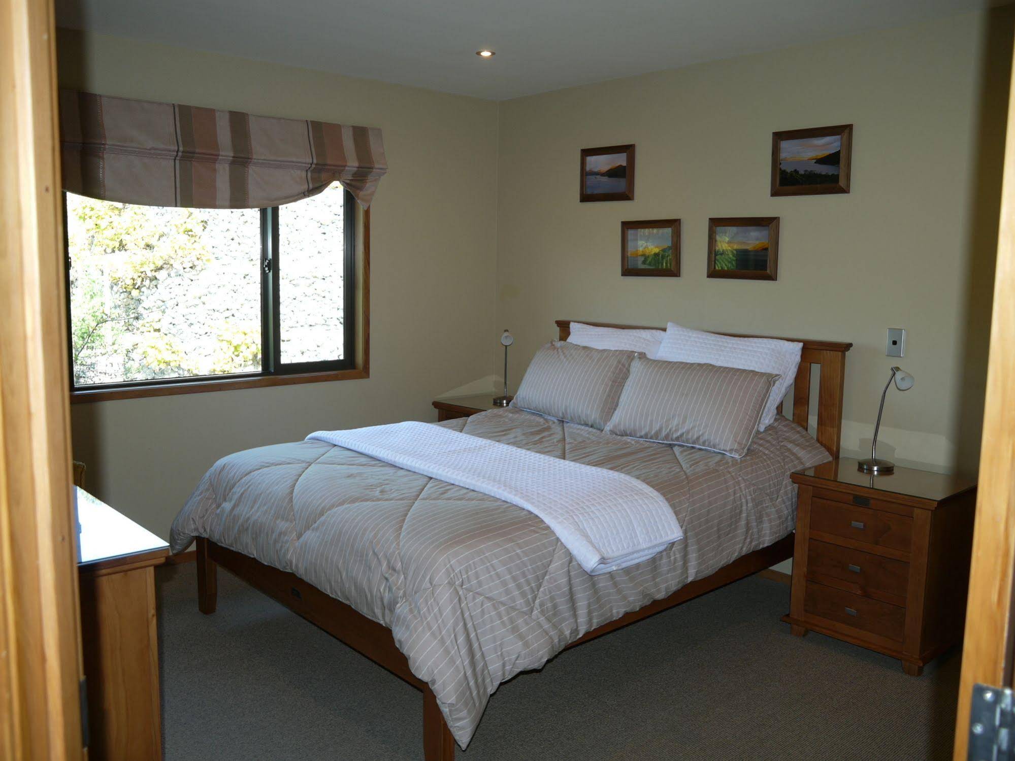 Okiwa Bay Lodge