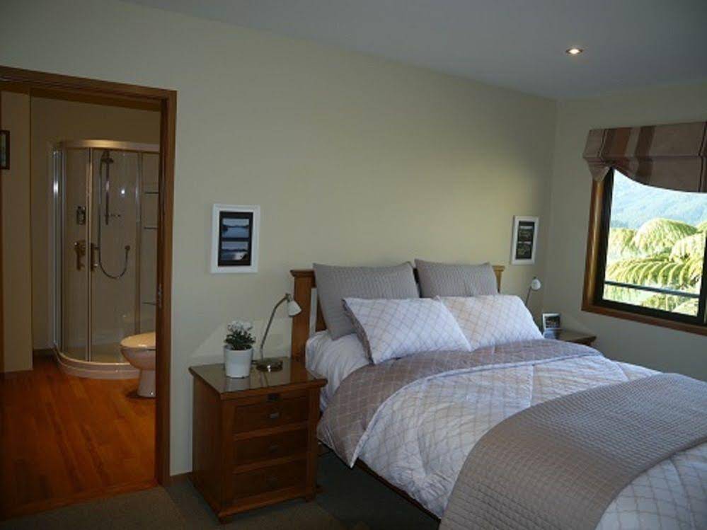 Okiwa Bay Lodge