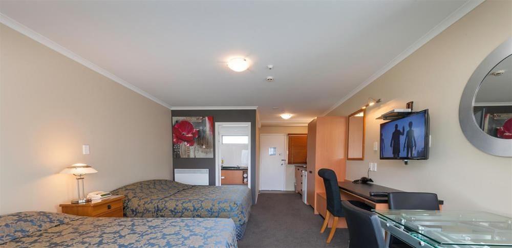 Picton Beachcomber Inn