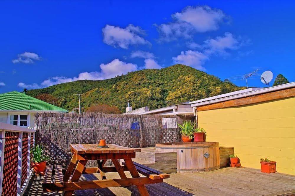 Sequoia Lodge & Backpackers