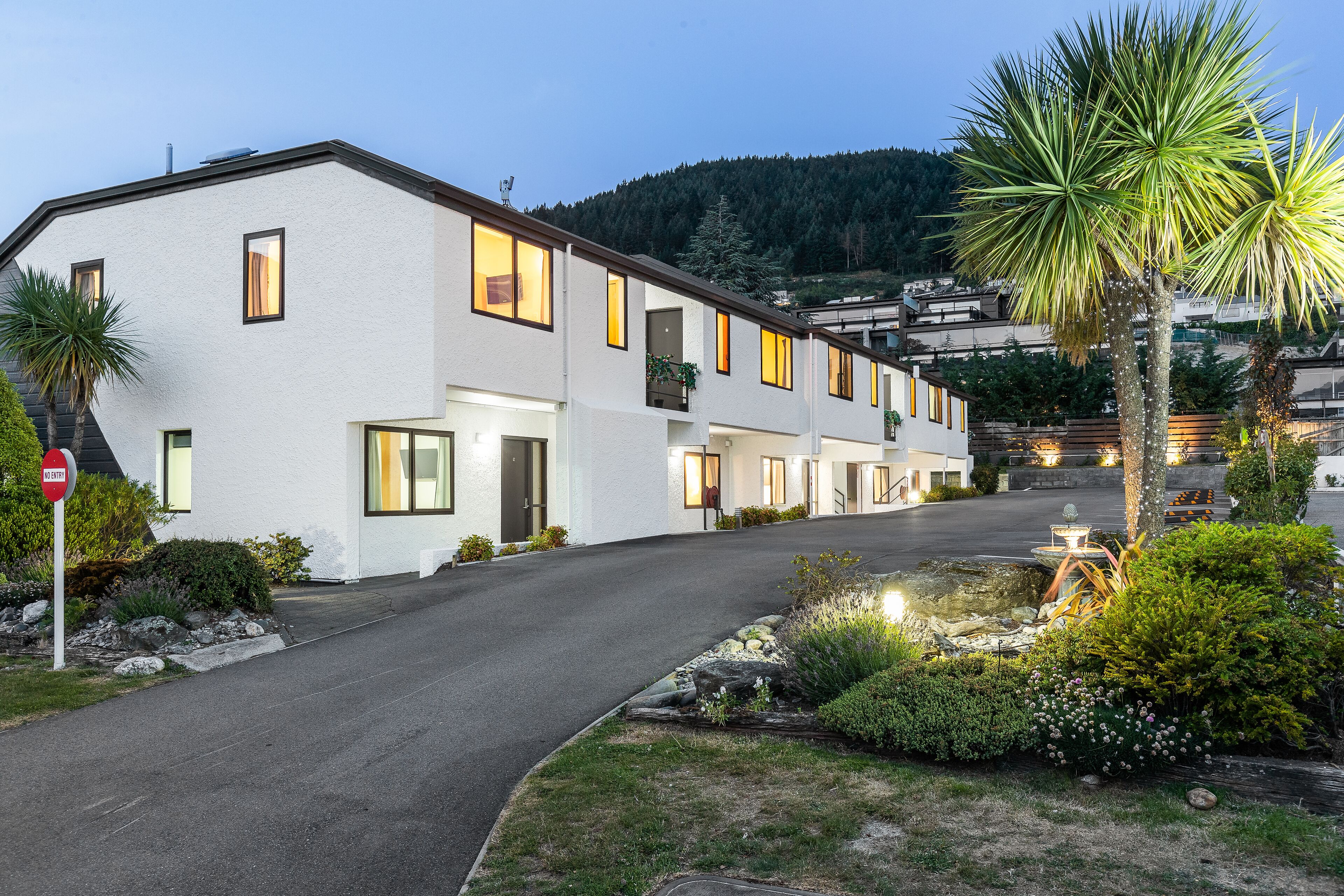 Amity Serviced Apartments