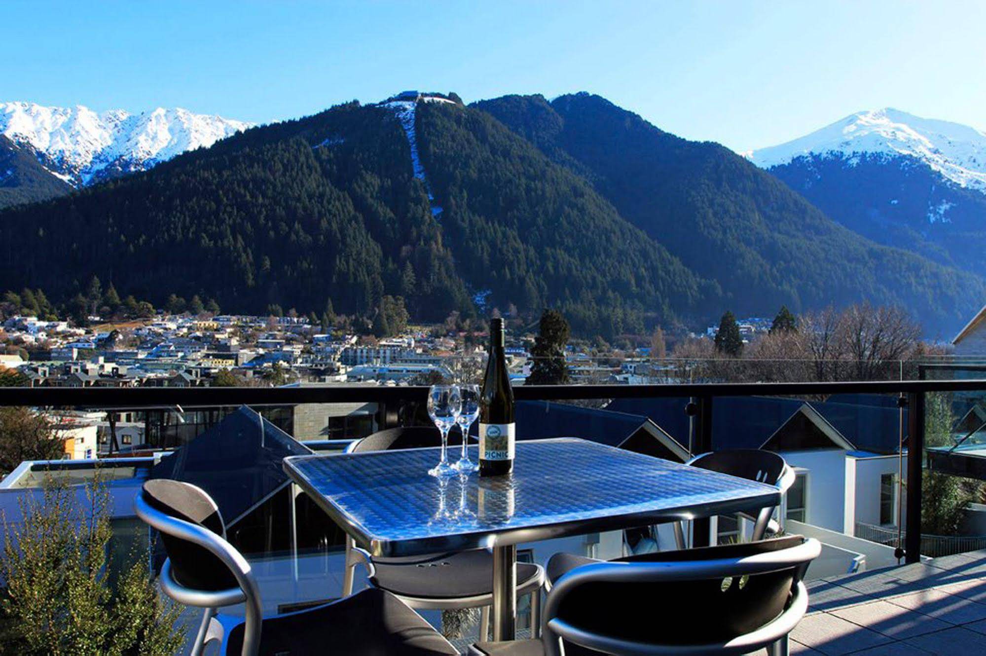 Blue Peaks Apartments