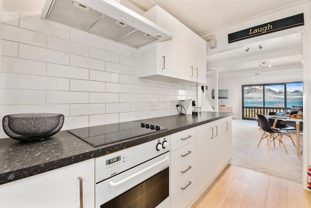 Central Queenstown Malaghan Apartment