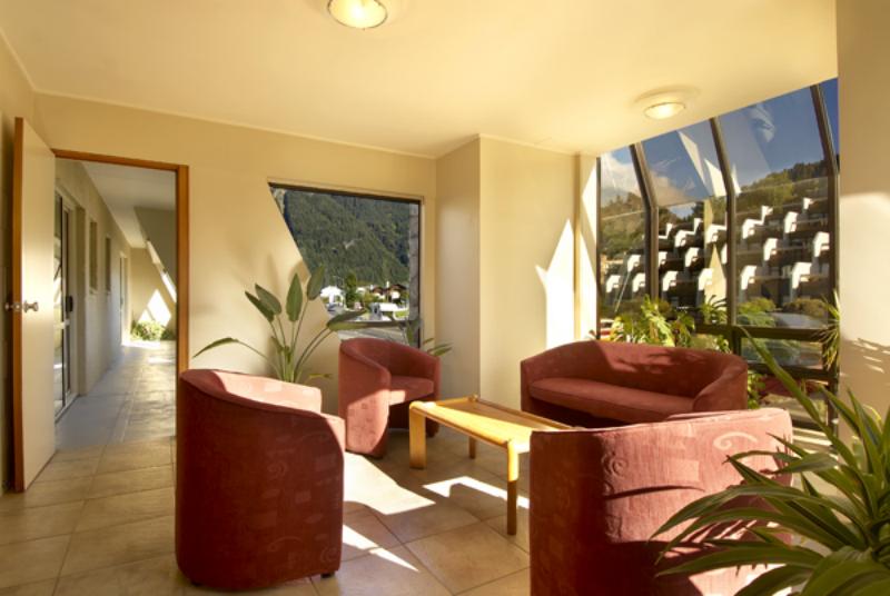 Earnslaw Lodge