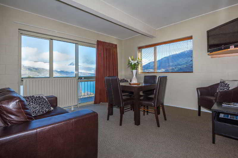Earnslaw Lodge