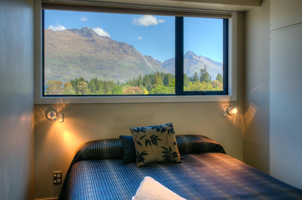 Four Seasons Motel