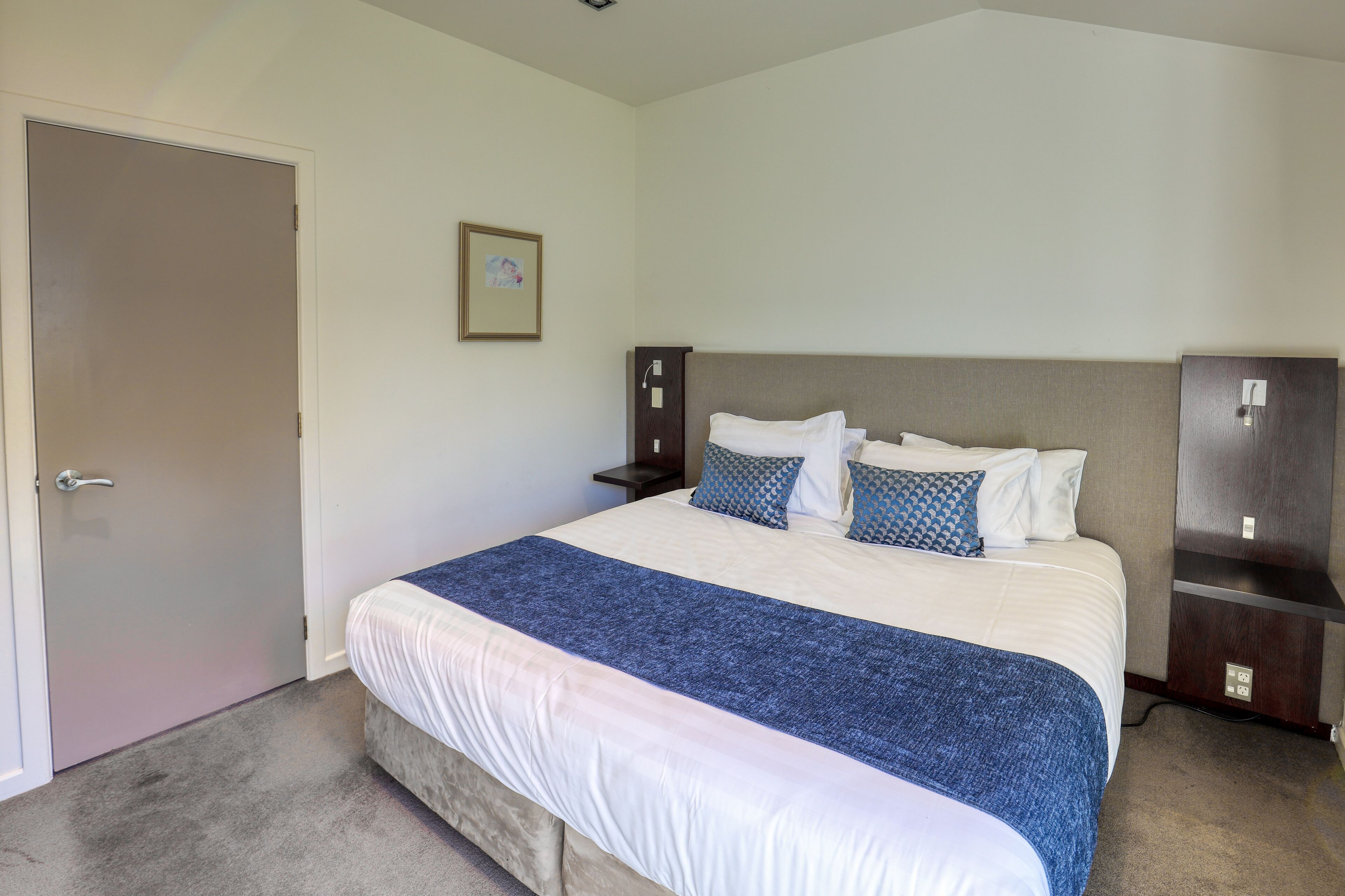 Garden Court Suites and Apartments