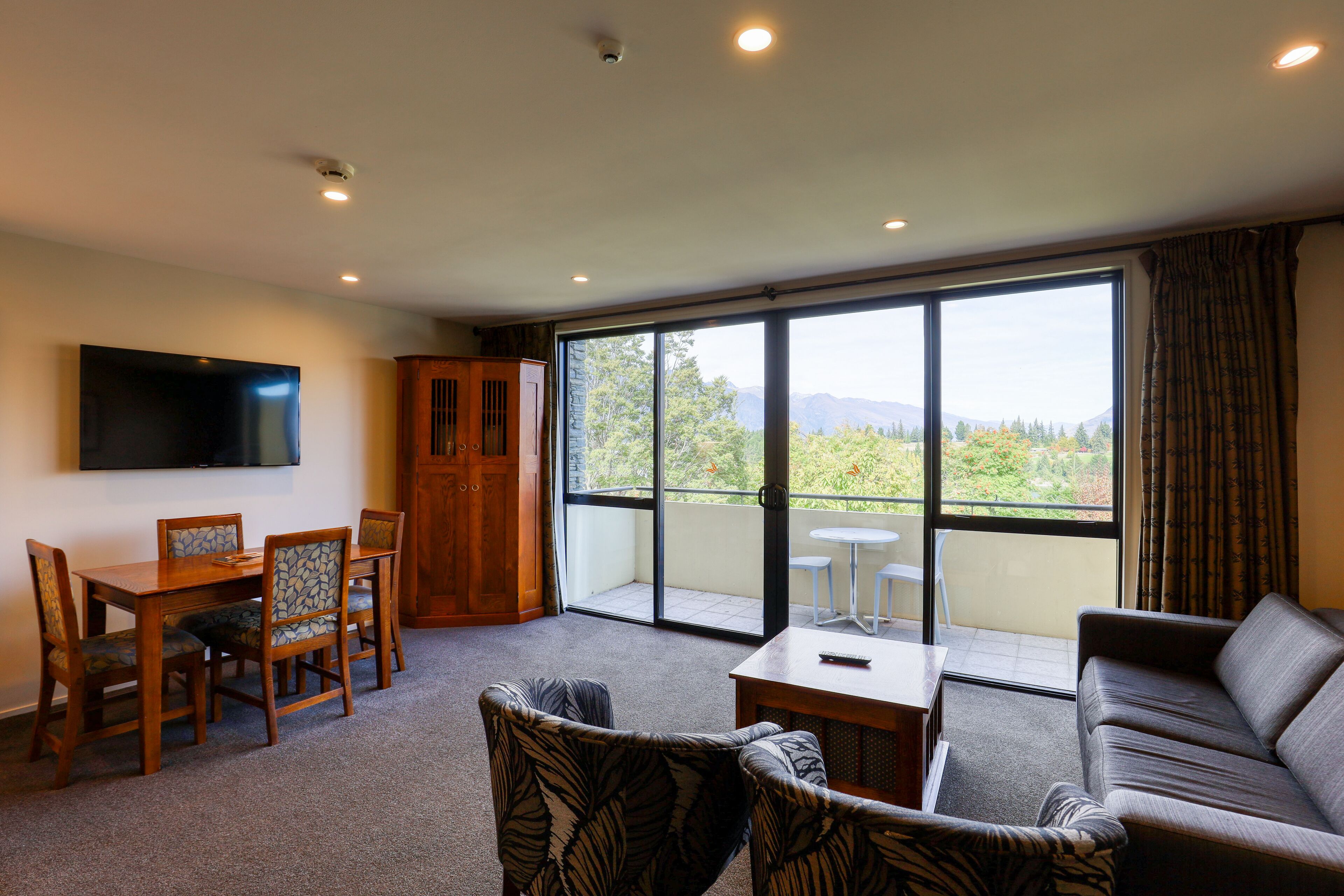 Garden Court Suites and Apartments