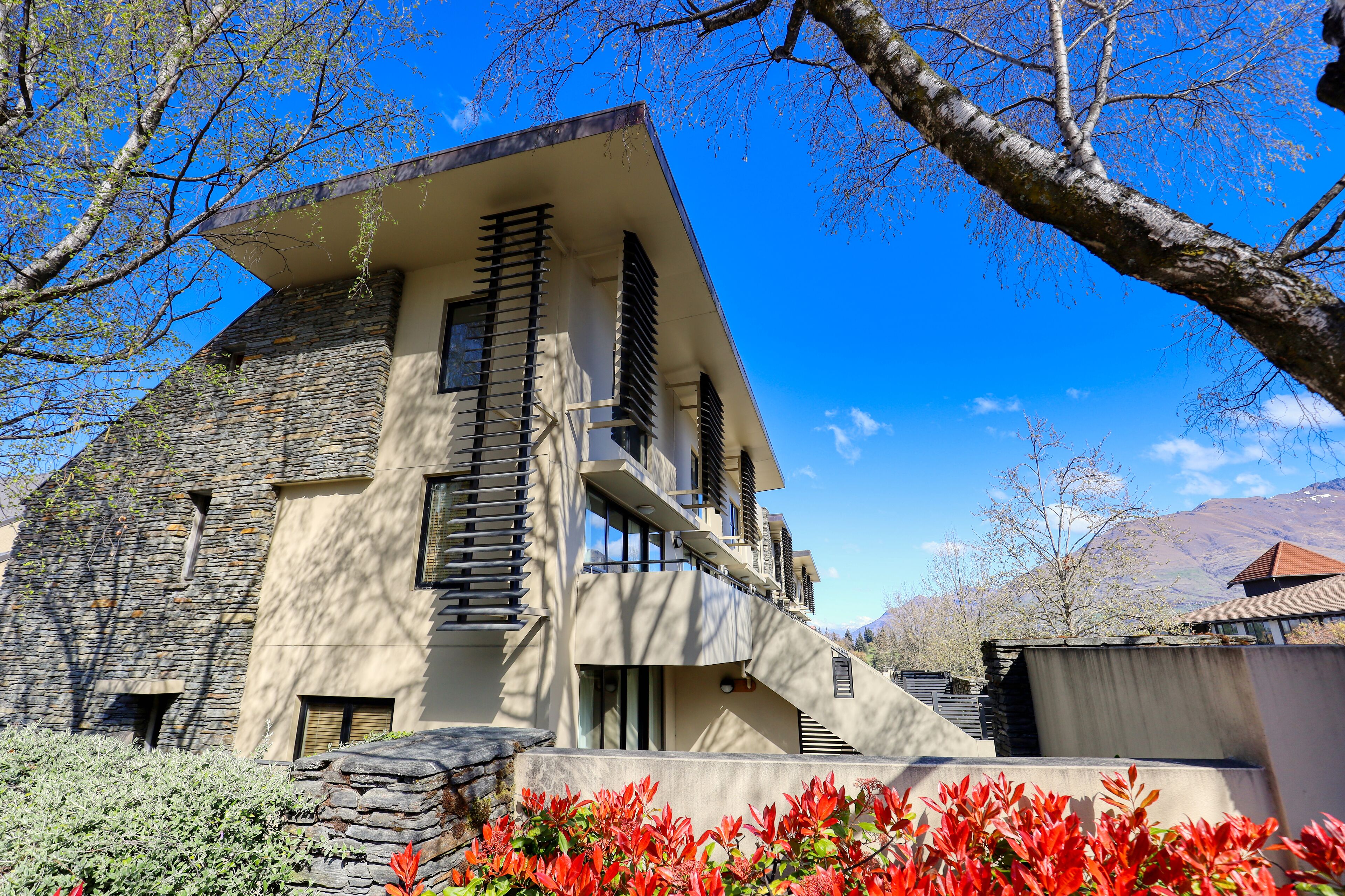 Garden Court Suites and Apartments