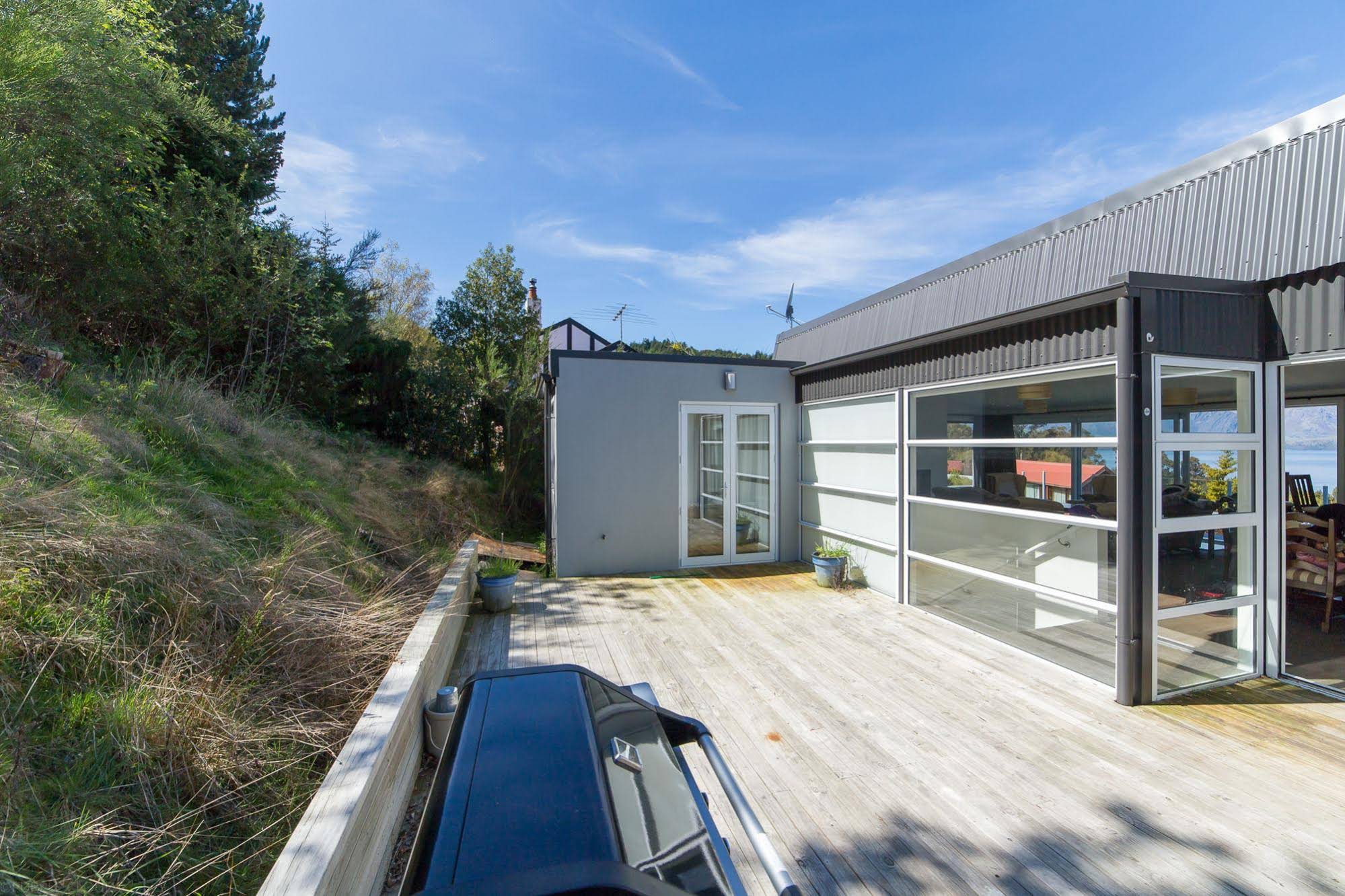 Gemini Lake View Villa