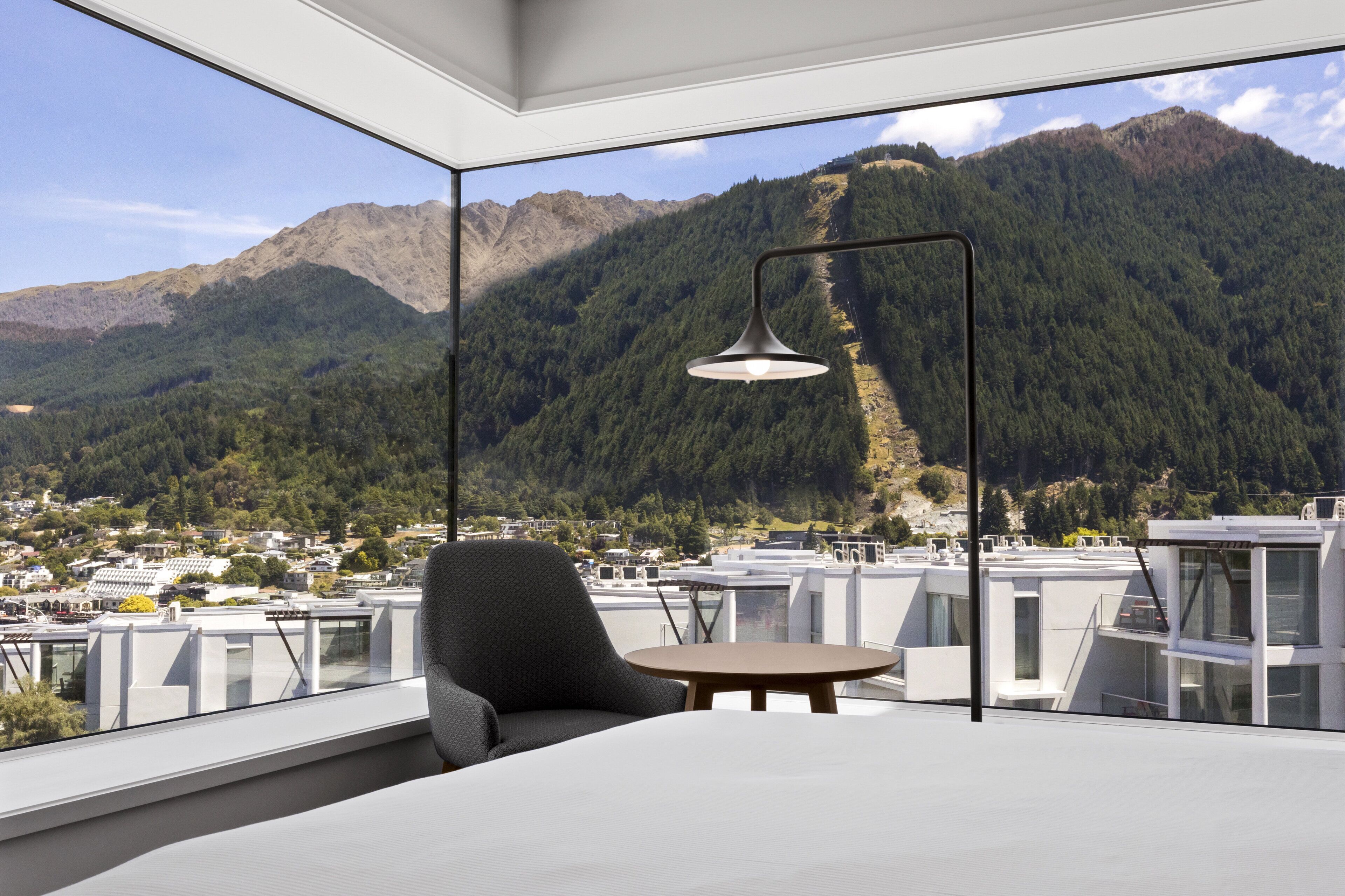 Holiday Inn Express & Suites Queenstown