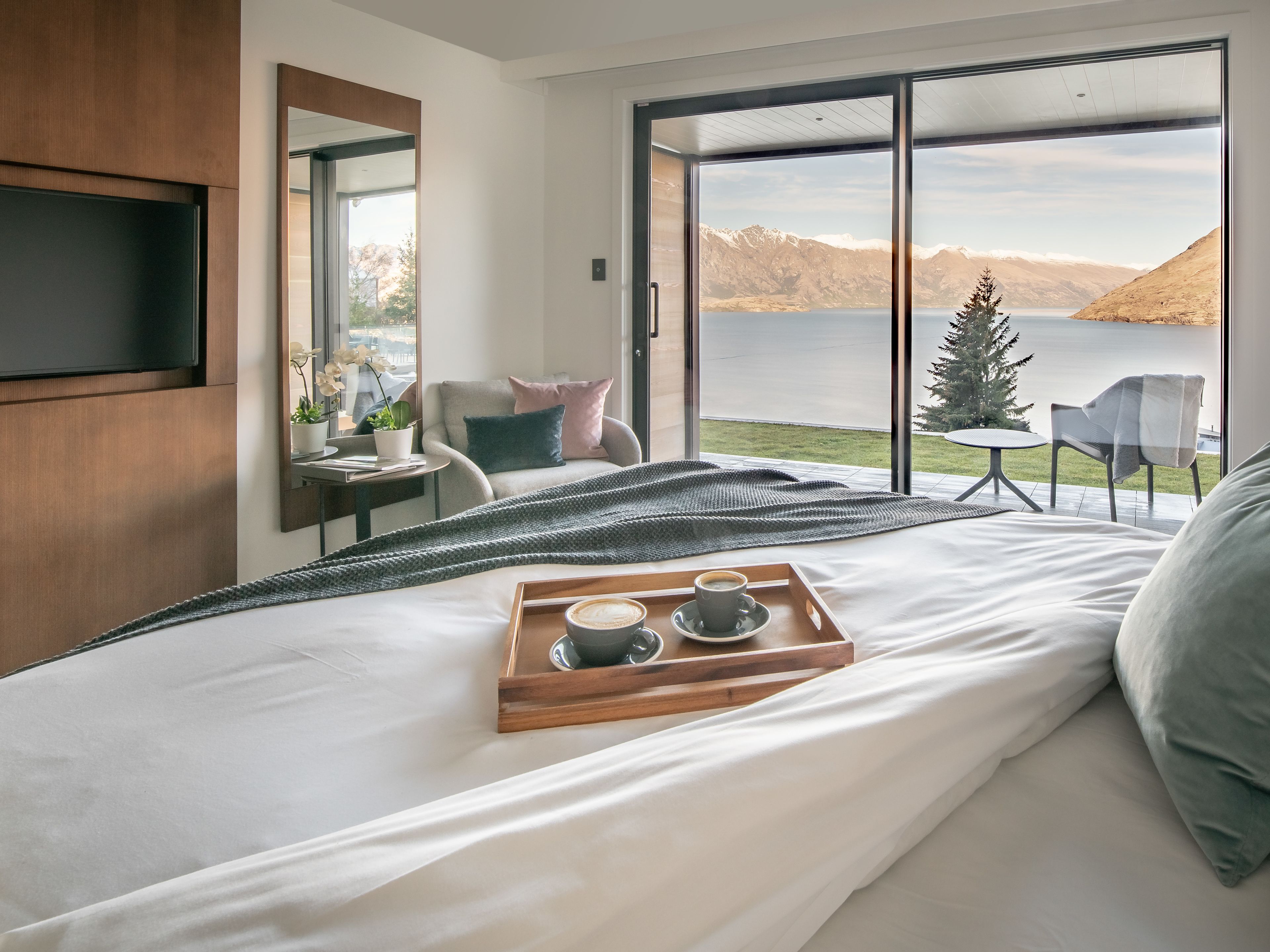 Kamana Lakehouse