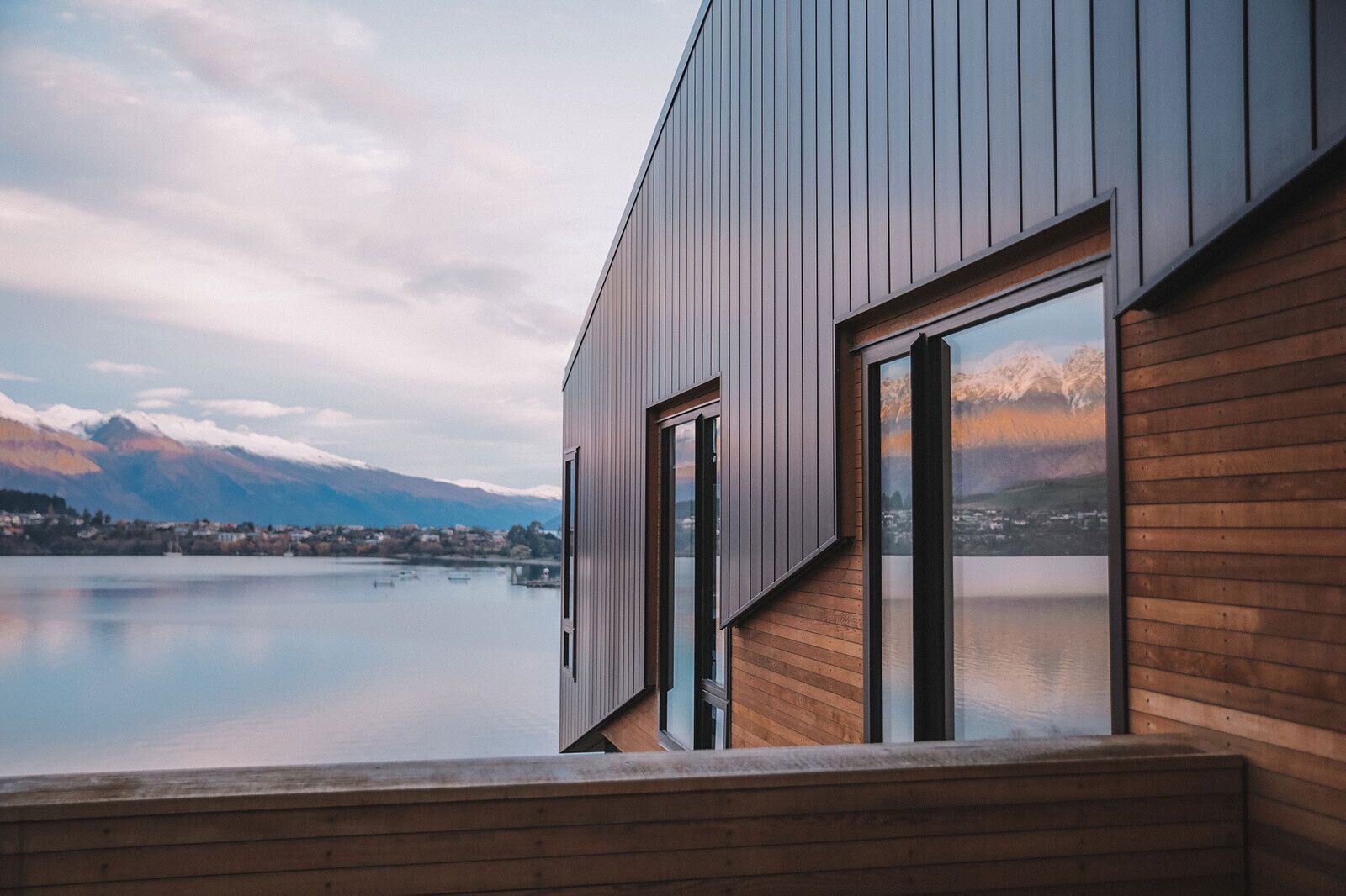 Lakehouse Joela