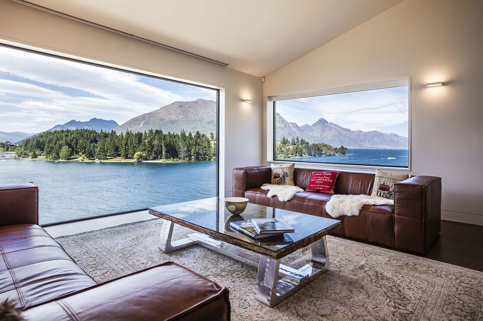Lakehouse Joela